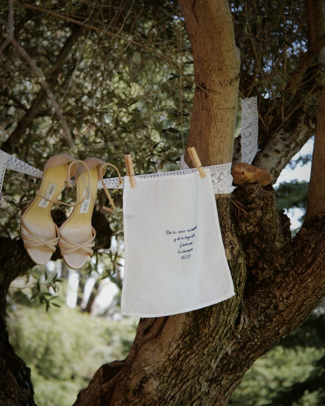 PAÑUELO MONOCROMÁTICO