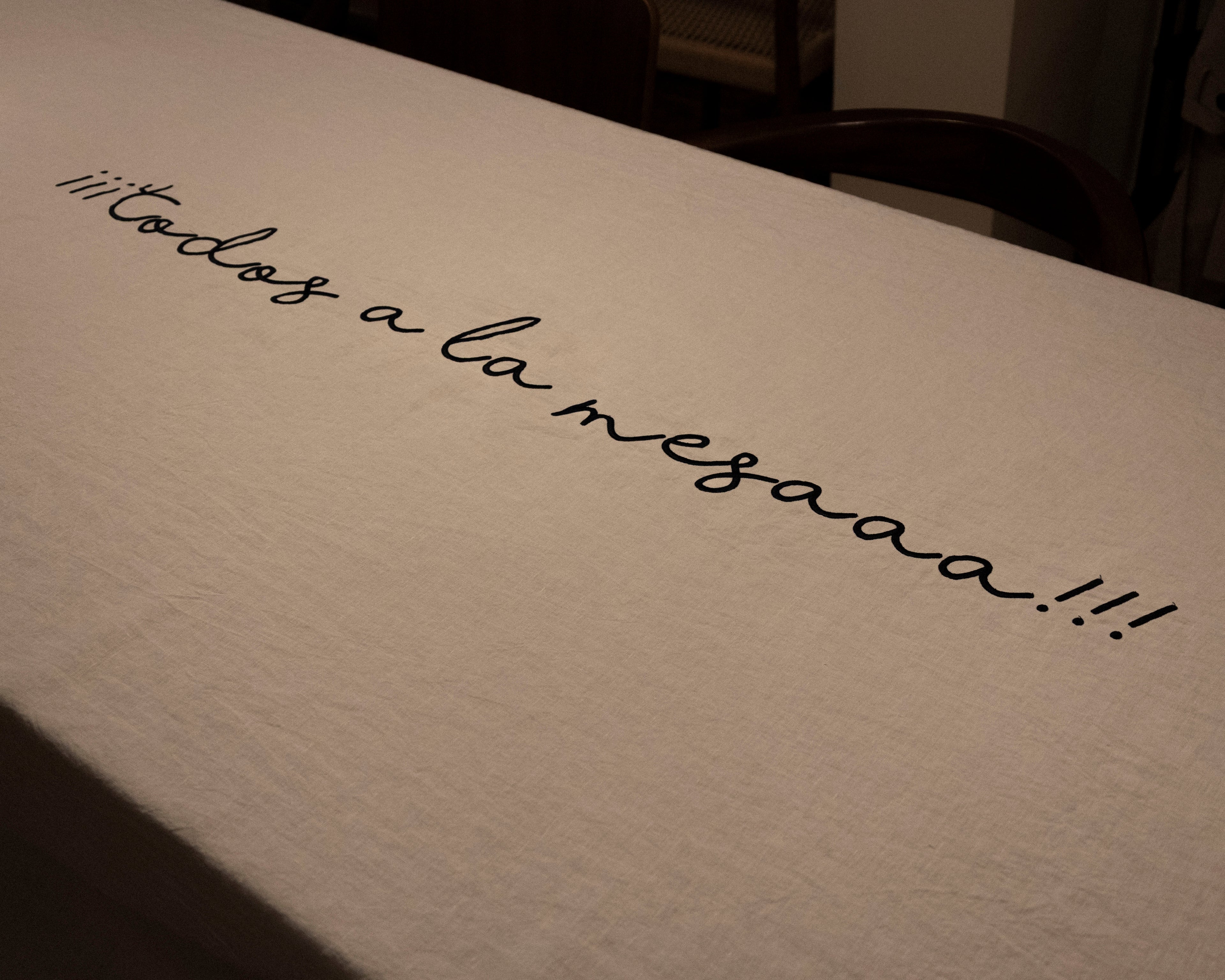 MANTEL "TODOS A LA MESA" (EDICIÓN LIMITADA)