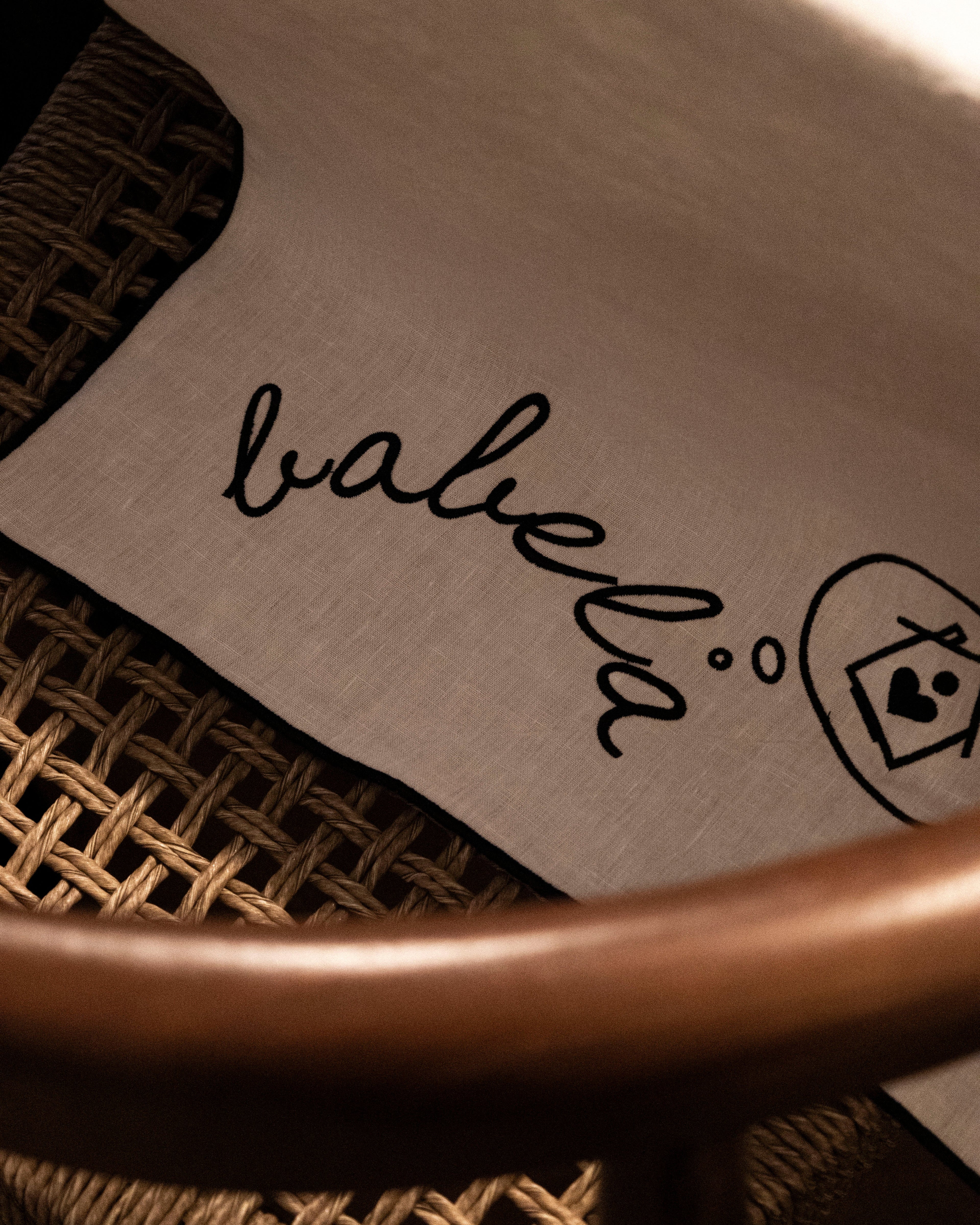 MANTEL "TODOS A LA MESA" (EDICIÓN LIMITADA)